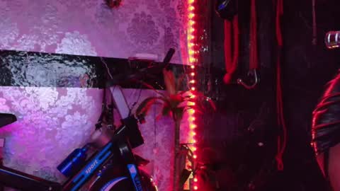 Scarlet online show from October 23, 7:34 pm