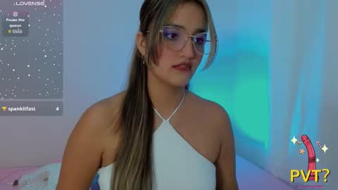 Scarlet  online show from September 12, 4:34 am