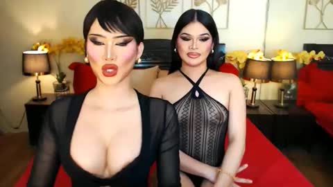 Snapshot of scarlet_snow_asian chatting on February 16, 8:32 am Scarlet online show from February 16, 8:32 am