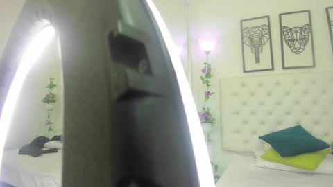 Isa online show from January 18, 10:39 am