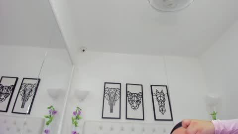 Isa online show from January 31, 11:13 am