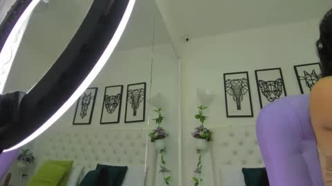 Isa online show from February 14, 11:21 am