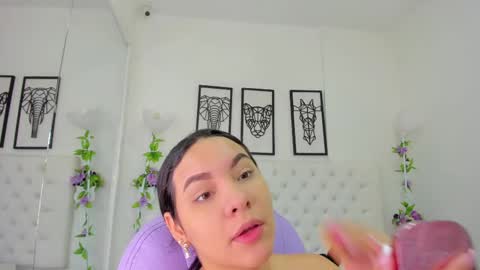 Isa online show from February 18, 11:11 am