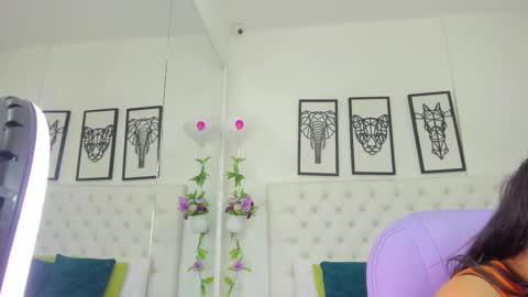 Isa online show from March 7, 11:07 am