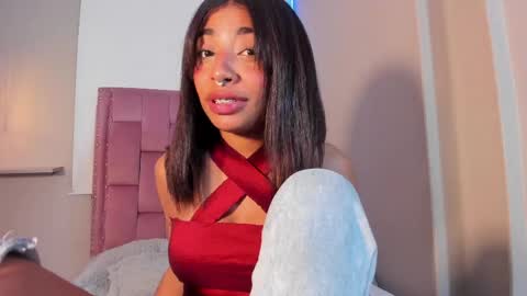 scarlet_vixen_ online show from May 8, 5:46 am