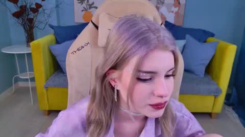 Snapshot of scarletblackwood chatting on March 19, 4:49 am scarletblackwood online show from March 19, 4:49 am