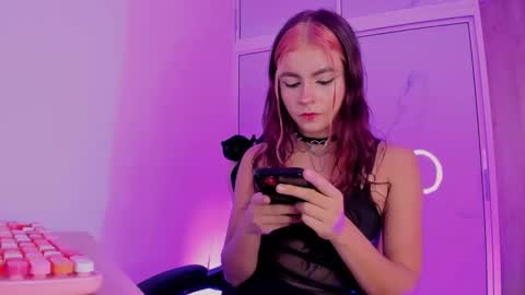 Scarlet online show from May 17, 9:11 pm