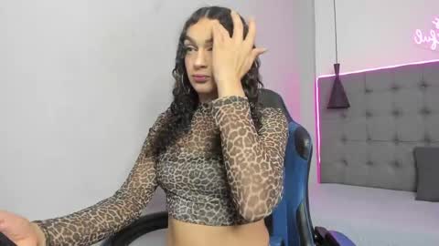 scarlet online show from May 3, 4:07 am