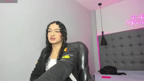 scarlet online show from July 1, 4:25 am