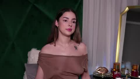 Snapshot of scarletcolesx chatting on June 9, 1:06 am scarletcolesx online show from June 9, 1:06 am