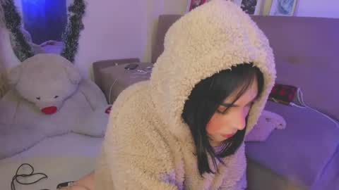 Snapshot of scarleth_jhons_ chatting on January 3, 1:27 am Scarleth... but not Scarleth Johansson. online show from January 3, 1:27 am