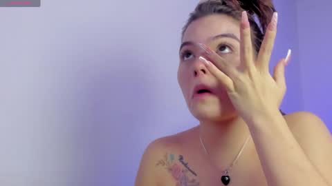 Snapshot of scarleth_owens1 chatting on December 28, 1:08 am online show from December 28, 1:08 am
