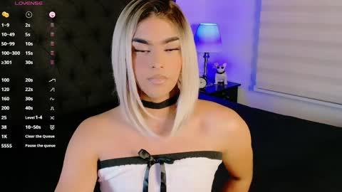 scarleth_sweety online show from May 20, 12:06 am
