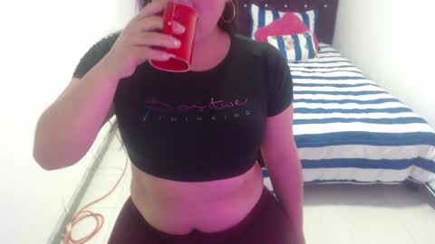 Snapshot of scarlethorny69 chatting on March 28, 12:49 pm SCARLET online show from March 28, 12:49 pm