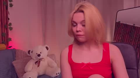 scarletmarney online show from May 5, 3:14 am