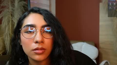 Snapshot of scarlett25__ chatting on May 6, 10:04 pm Scarlett online show from May 6, 10:04 pm