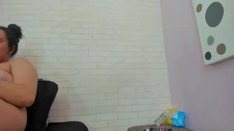 Snapshot of scarlett646 chatting on September 17, 3:08 am Scarlett 3 online show from September 17, 3:08 am