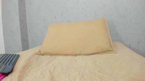 Snapshot of scarlett646 chatting on January 7, 3:09 am Scarlett 3 online show from January 7, 3:09 am