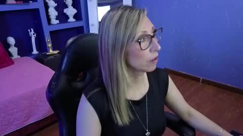 Scarlett online show from December 3, 12:03 pm