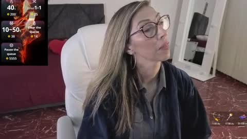 Snapshot of scarlett_079 chatting on April 6, 11:55 am Scarlett online show from April 6, 11:55 am