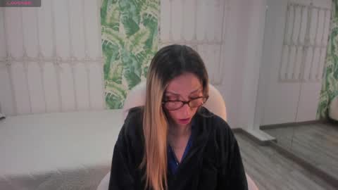 Snapshot of scarlett_079 chatting on April 19, 11:53 am Scarlett online show from April 19, 11:53 am