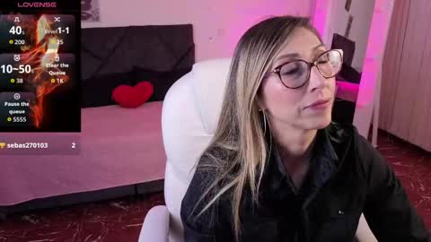 Snapshot of scarlett_079 chatting on May 10, 11:37 am Scarlett online show from May 10, 11:37 am