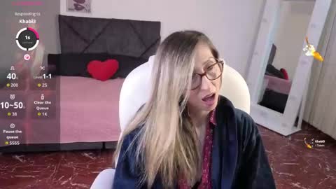 Snapshot of scarlett_079 chatting on May 15, 11:39 am Scarlett online show from May 15, 11:39 am