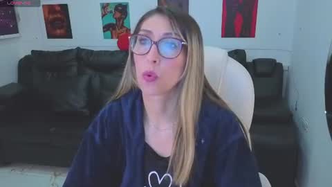 Scarlett online show from June 19, 11:36 am
