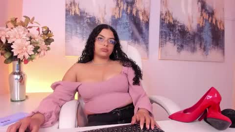 Snapshot of scarlett__2 chatting on March 19, 9:30 pm Scarlett online show from March 19, 9:30 pm