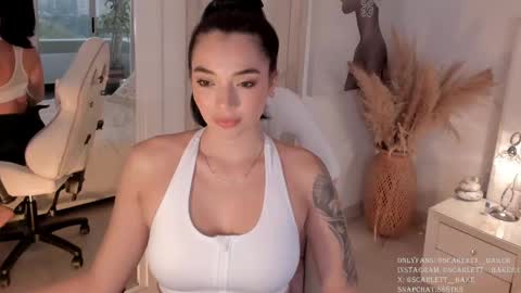 juli online show from March 4, 10:05 pm