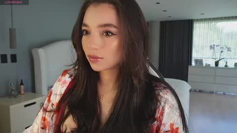 Snapshot of scarlett__baker11 chatting on May 12, 7:00 pm juli online show from May 12, 7:00 pm