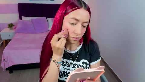 Scarlett online show from May 21, 1:29 pm