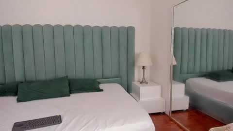 scarlett__noir online show from May 3, 9:54 pm