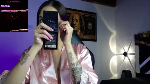 Snapshot of scarlett_buttock chatting on February 11, 12:05 pm Scarlett online show from February 11, 12:05 pm