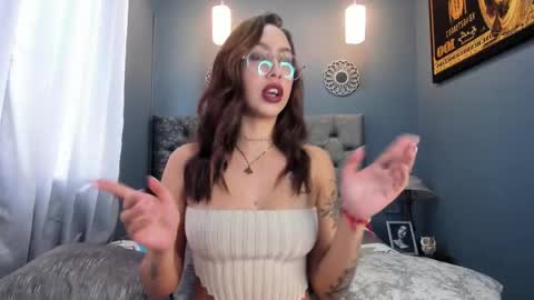 Snapshot of scarlett_buttock chatting on October 14, 4:41 pm Scarlett online show from October 14, 4:41 pm