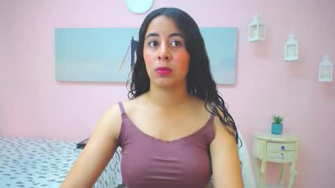 Scarlett online show from February 1, 1:42 pm