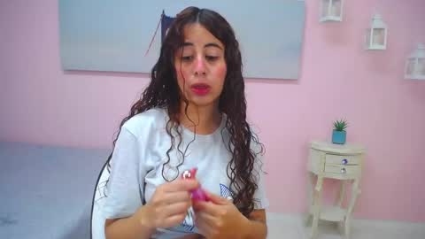 Scarlett online show from May 4, 1:07 pm