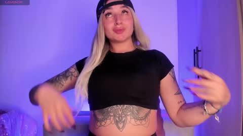 SCARLETT COLLINS online show from October 5, 2:32 am