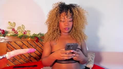 Mariana online show from December 10, 11:54 am