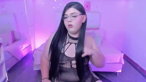 Snapshot of scarlett_dreamss7 chatting on March 28, 11:32 am Scarlett online show from March 28, 11:32 am