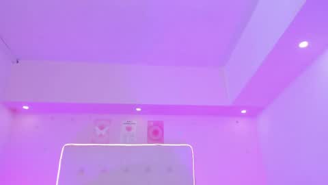 Snapshot of scarlett_dreamss7 chatting on April 29, 5:30 pm Scarlett online show from April 29, 5:30 pm