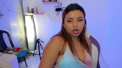 scarlett_enjoy1 online show from October 31, 6:42 pm