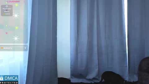 Snapshot of scarlett_fire5 chatting on March 13, 5:30 pm scarlett_fire5 online show from March 13, 5:30 pm