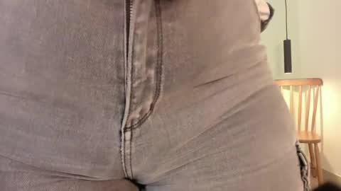 Snapshot of scarlett_grey_1 chatting on May 12, 2:52 am Scarlett online show from May 12, 2:52 am