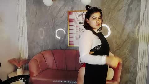 scarlett_jhonson_ch online show from May 14, 12:45 pm
