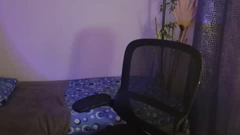 scarlett online show from May 1, 5:34 am