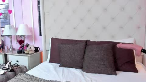 scarlett_leblanc_ online show from May 11, 4:04 pm