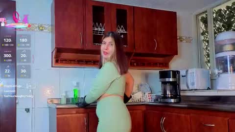 Scarlett online show from March 9, 1:59 pm