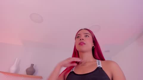 Scarlett Morgan online show from February 17, 7:53 pm