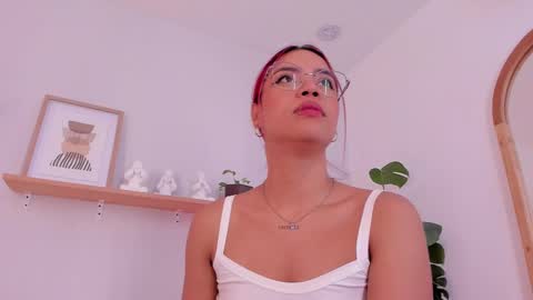 Scarlett Morgan online show from February 20, 2:29 am